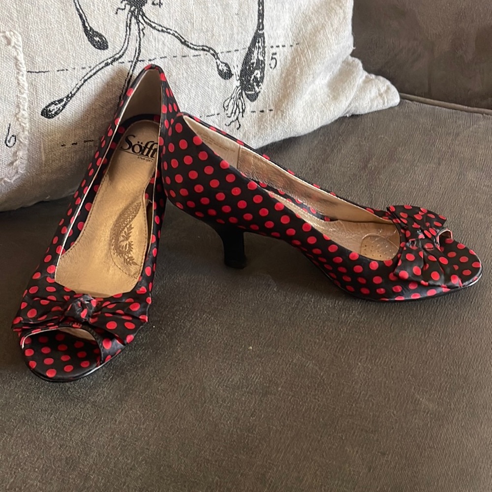 Women Sofft low Polka Dot heel 8.5M
